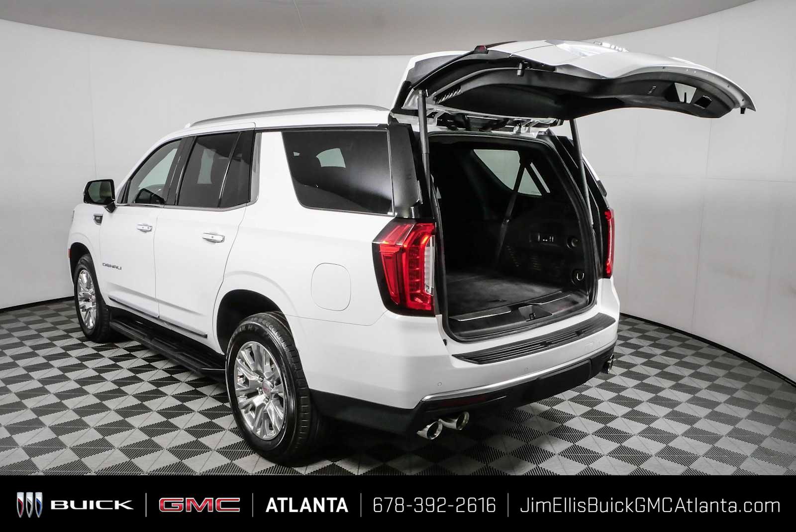 Certified 2023 GMC Yukon Denali AWD/4WD image 33