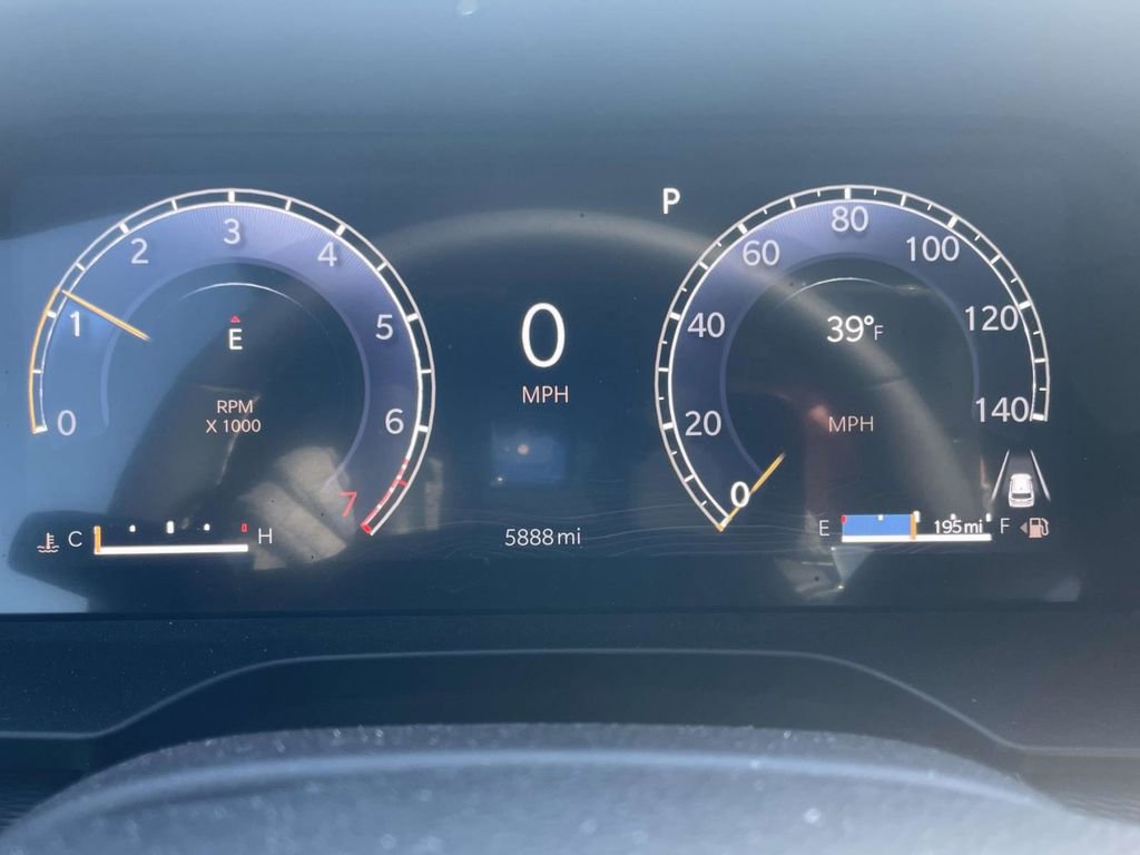 Certified 2025 Jeep Grand Cherokee Altitude image 30