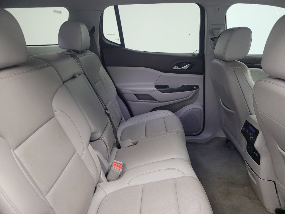 Used 2023 GMC Acadia SLT FWD image 19