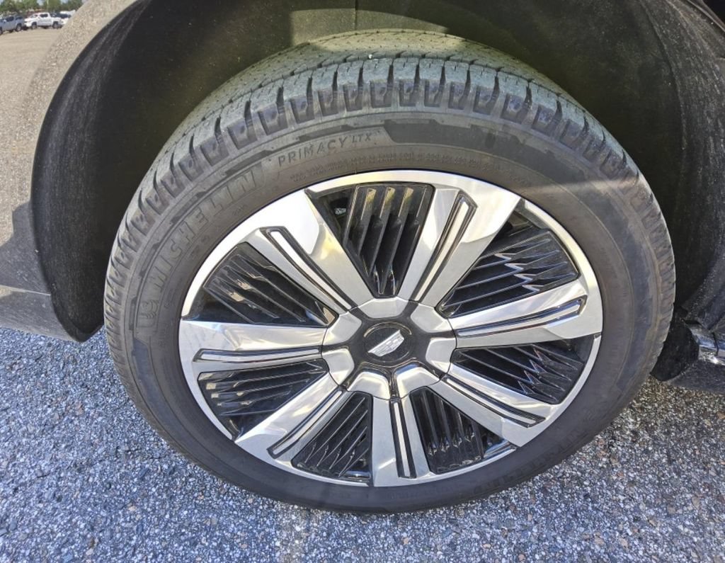 Used 2025 Cadillac Escalade IQ Luxury 1 AWD/4WD image 5