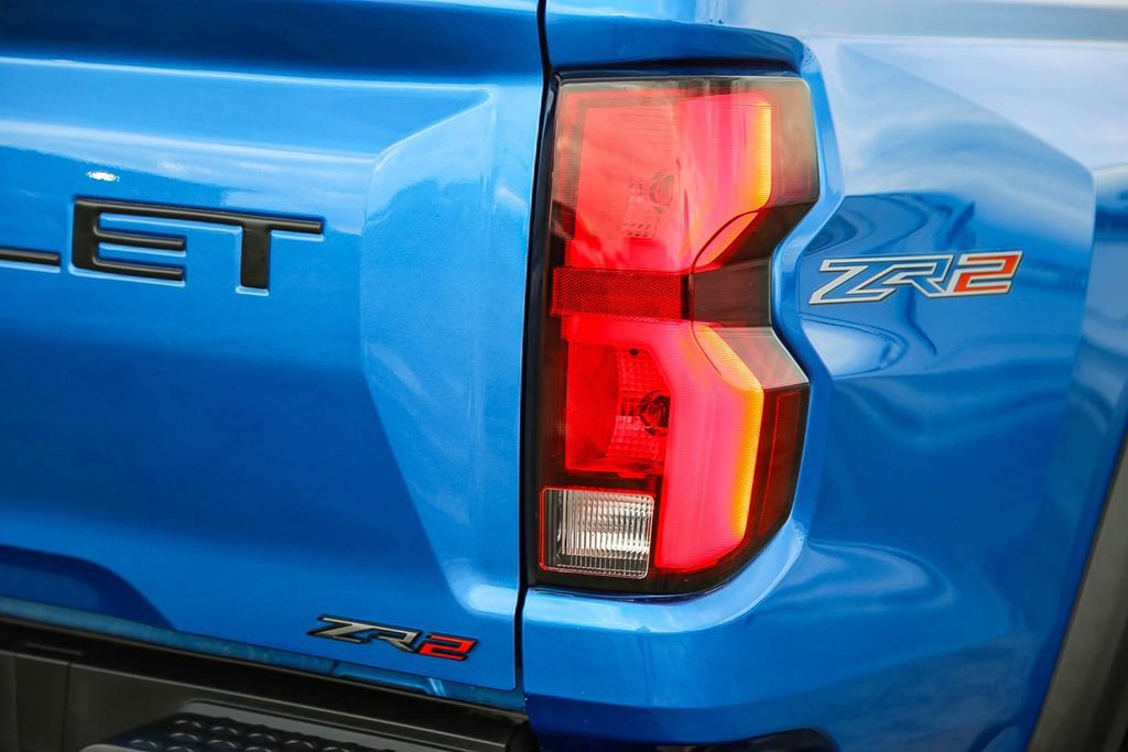 Used 2024 Chevrolet Colorado ZR2 w/ Technology Package image 10