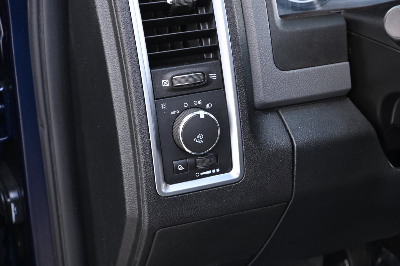Used 2015 RAM 1500 Big Horn AWD/4WD image 32