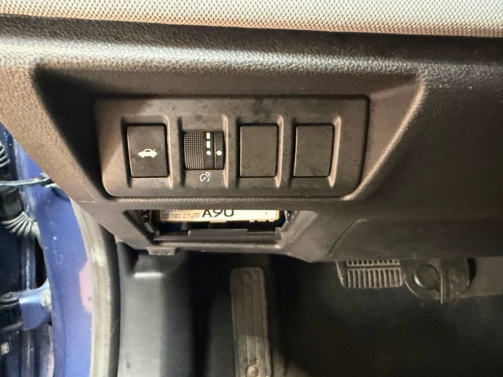 Used 2020 Subaru Legacy Premium image 19