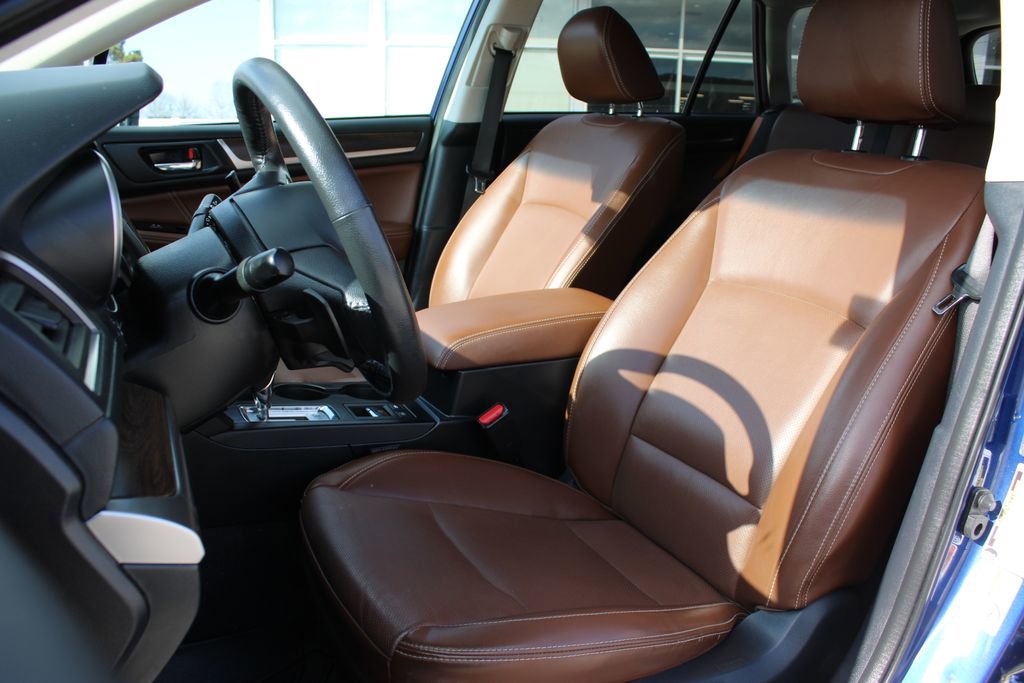 Used 2017 Subaru Outback 3.6R Touring w/ Popular Package #5A image 10