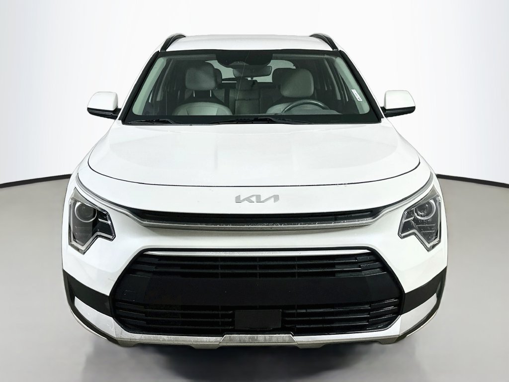 Used 2023 Kia Niro EX FWD image 2