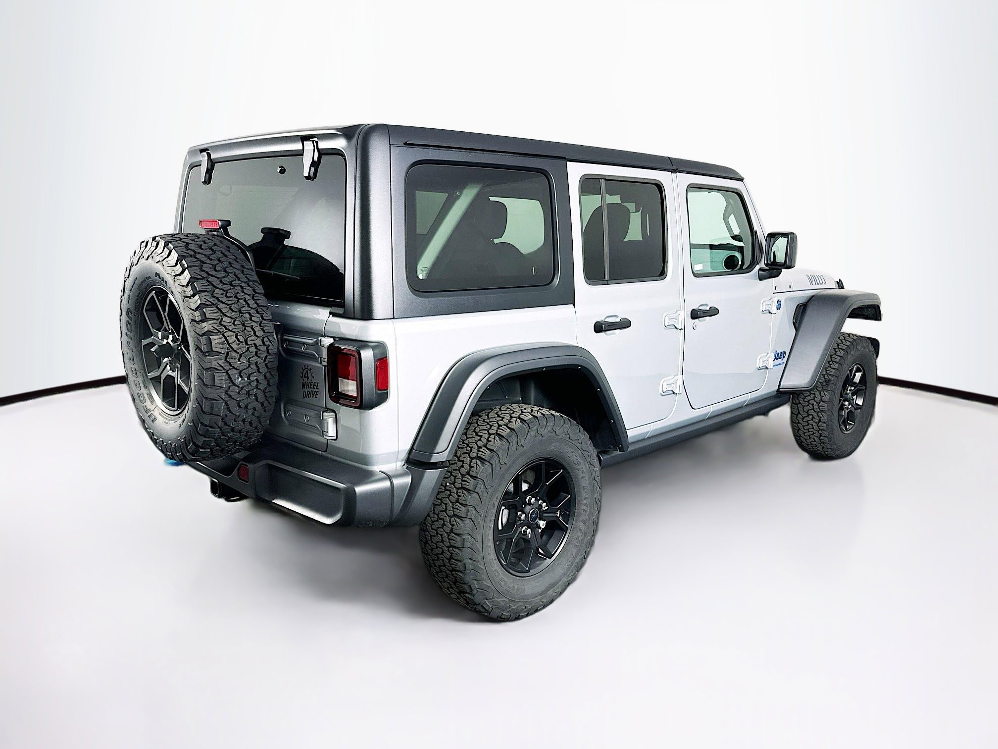 Used 2024 Jeep Wrangler Willys image 9