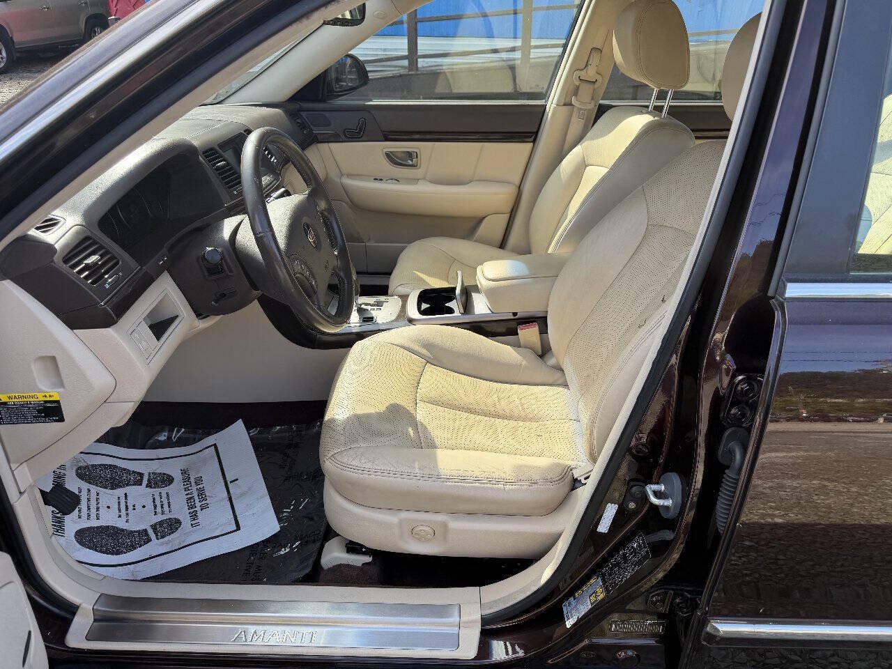 Used 2008 Kia Amanti w/ Leather Pkg FWD image 10