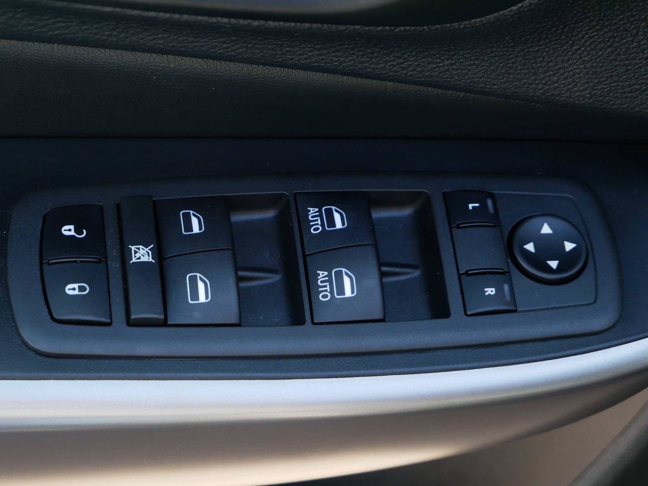 Used 2022 Jeep Cherokee Latitude Lux image 19