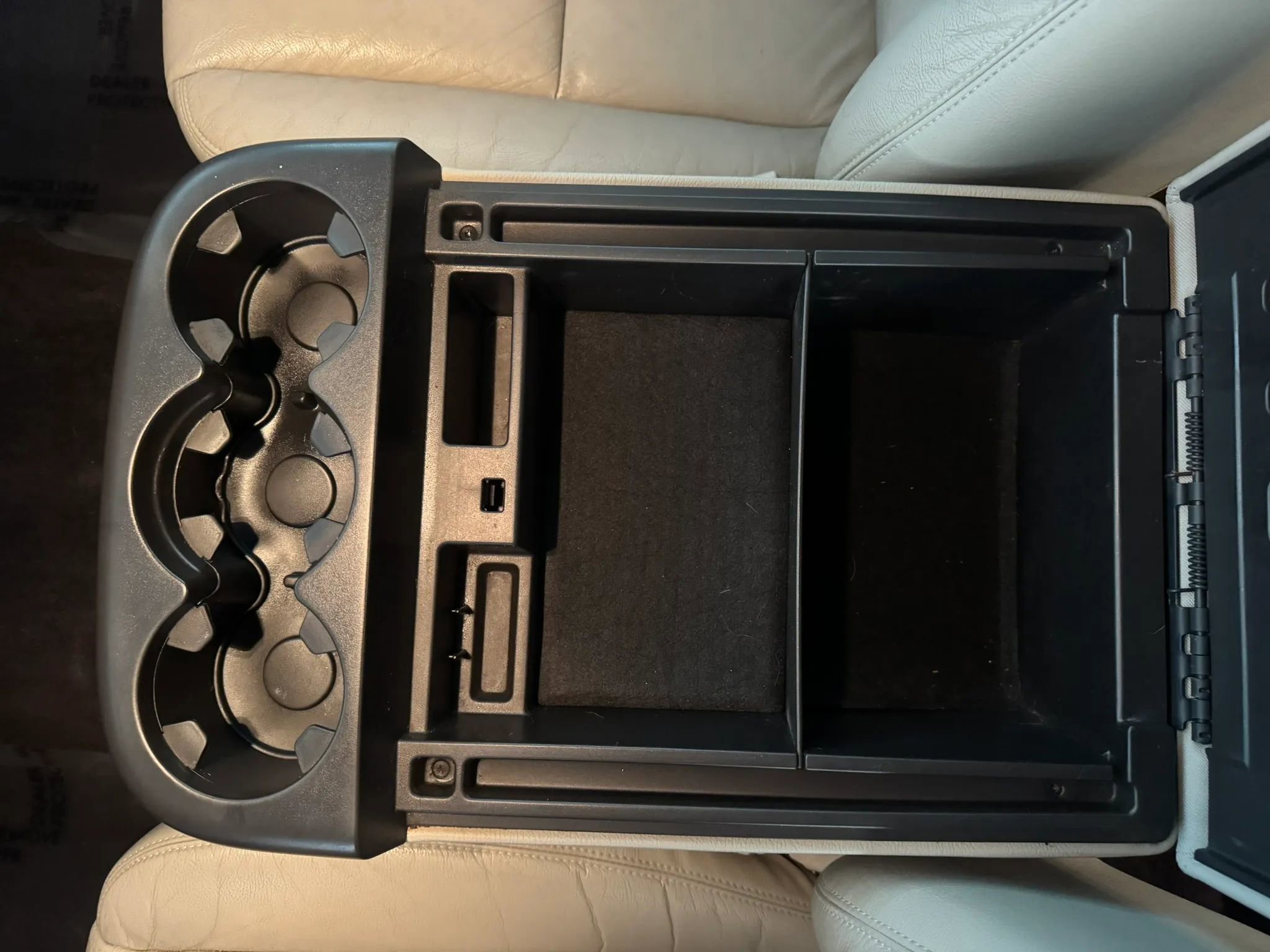 Used 2009 Chevrolet Silverado 1500 LT w/ Regional Value Package image 17