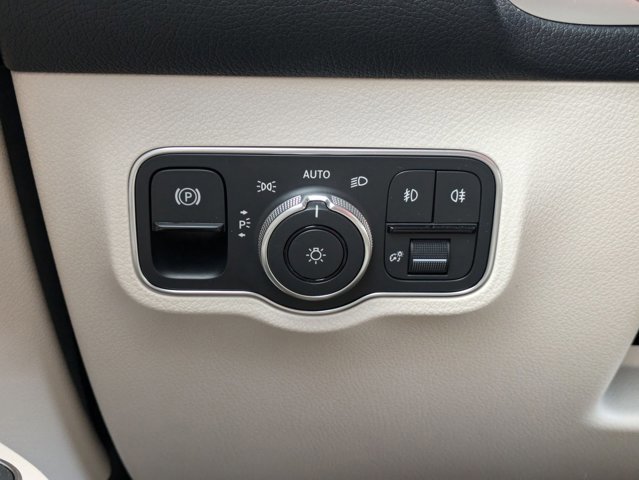 Certified 2025 Mercedes-Benz GLB 250 GLB 250 image 10