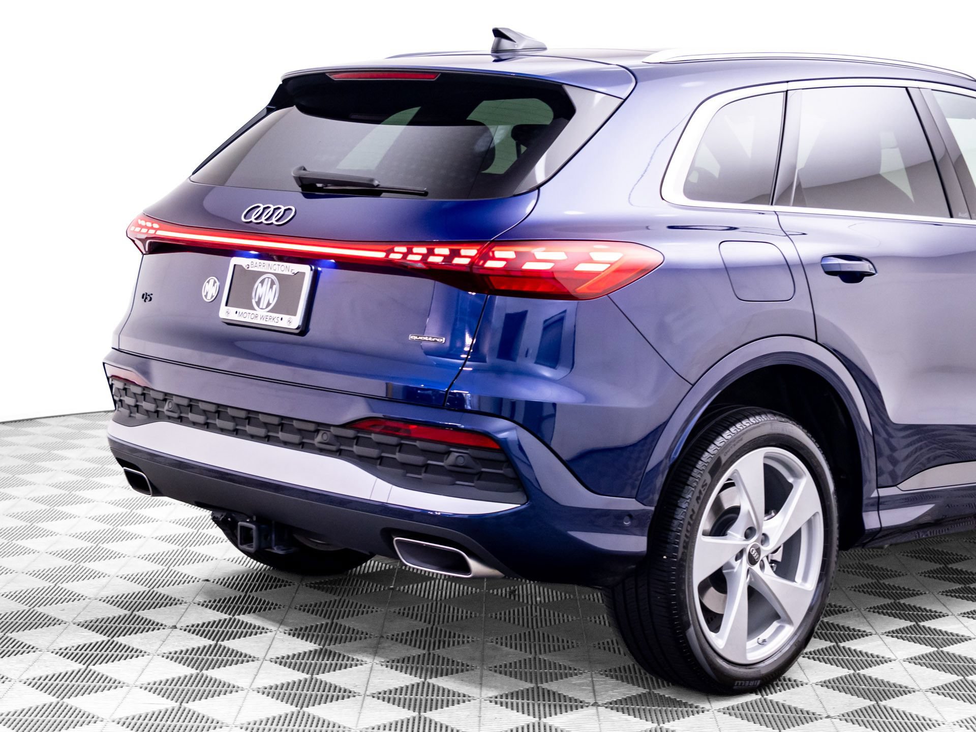 Used 2025 Audi Q5 Premium Plus AWD/4WD image 42