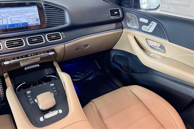 New 2026 Mercedes-Benz GLS 580 4MATIC image 21