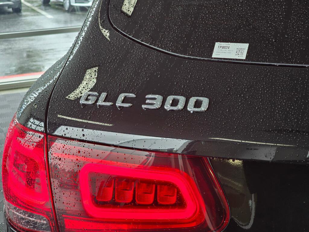 Used 2022 Mercedes-Benz GLC 300 image 13