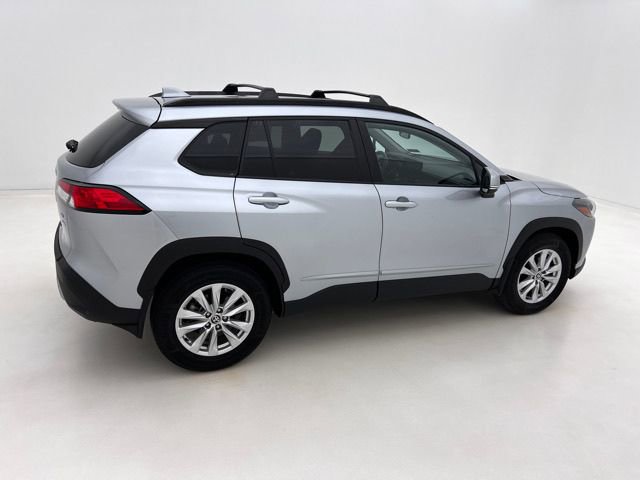 Used 2023 Toyota Corolla Cross LE w/ Moonroof Package AWD/4WD image 6