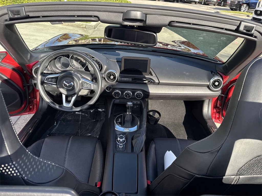 Used 2022 MAZDA MX-5 Miata Grand Touring w/ Weather Package image 35