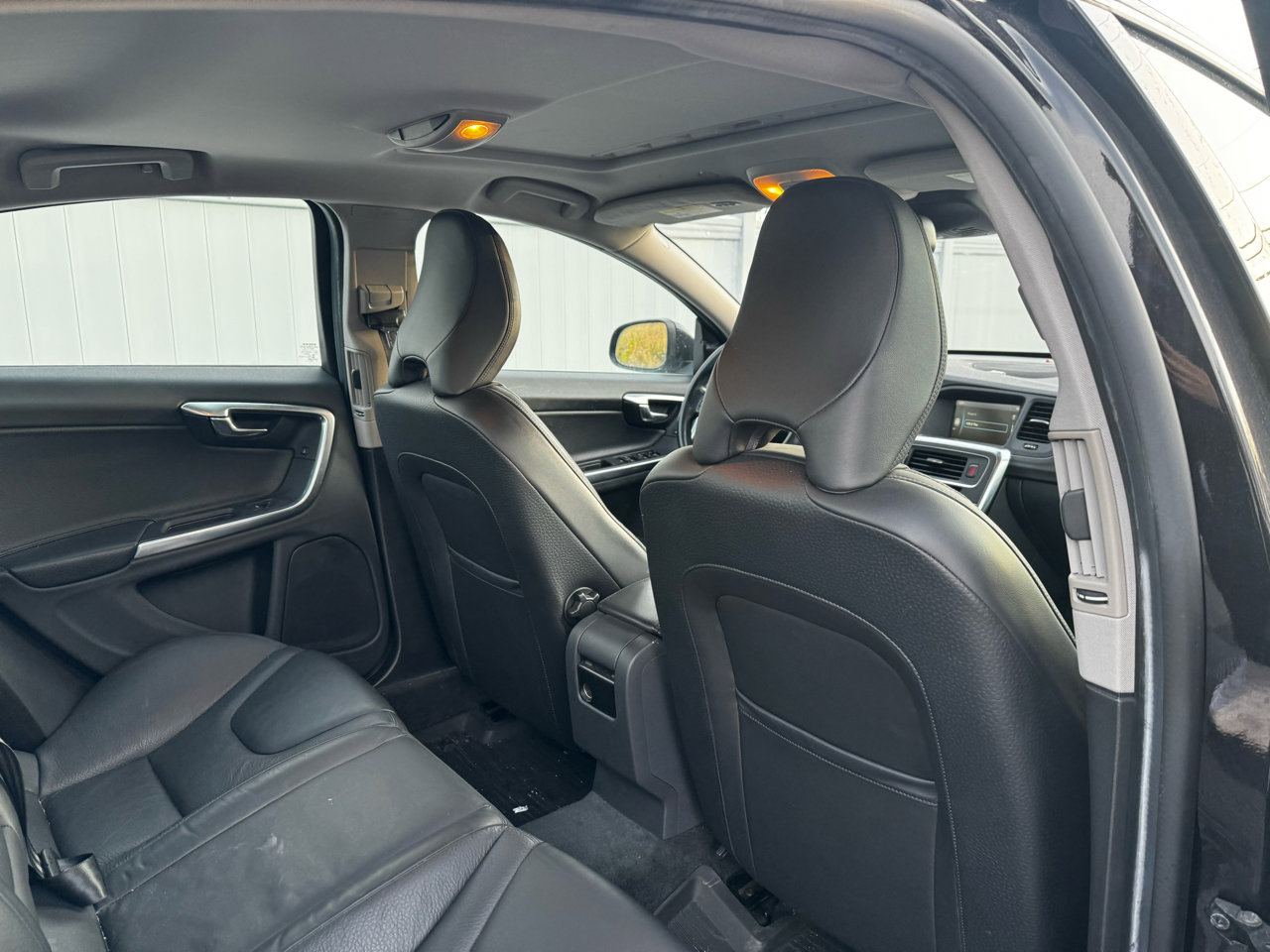 Used 2014 Volvo S60 T5 image 33