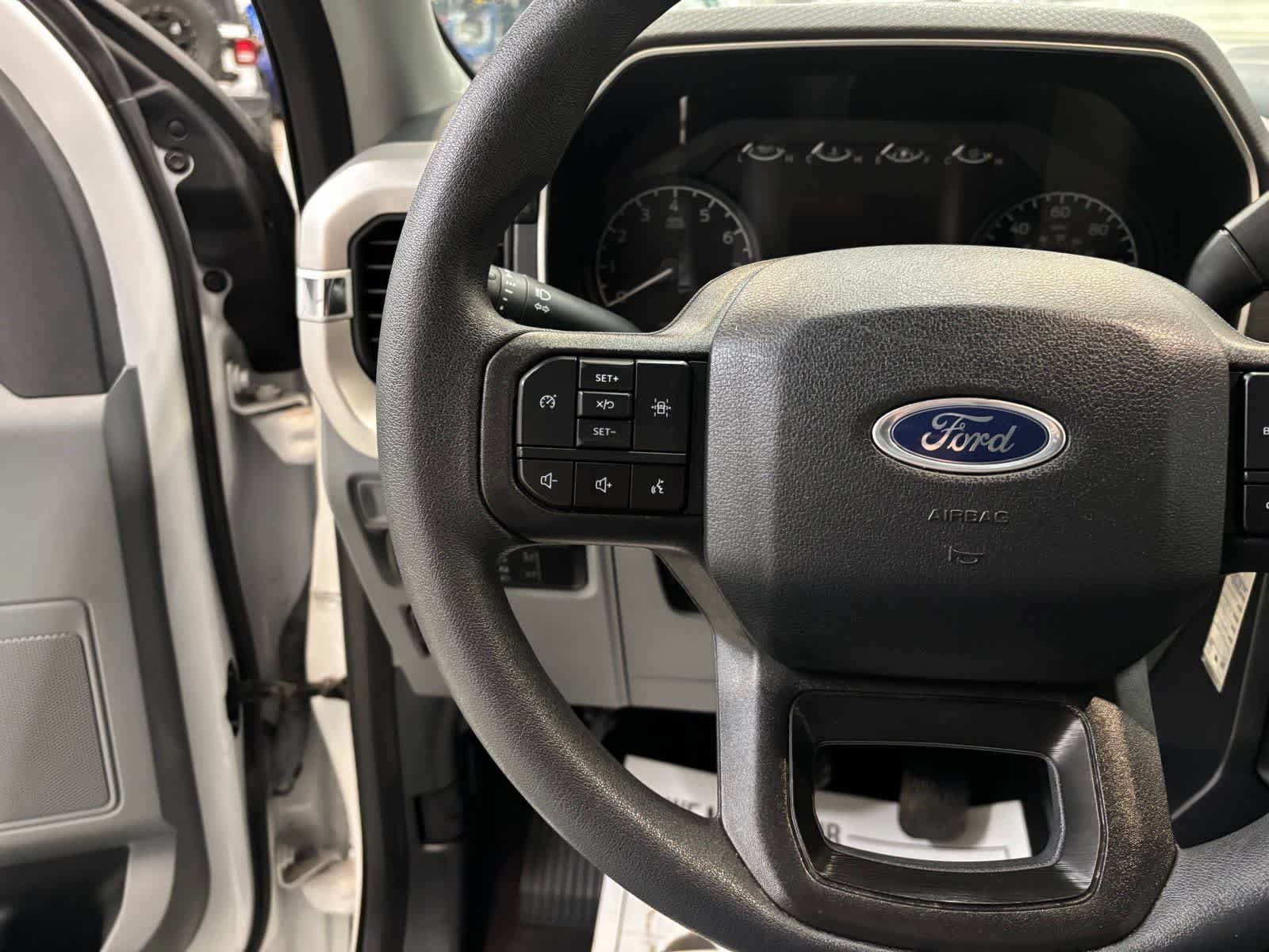 Used 2023 Ford F150 XLT AWD/4WD image 14