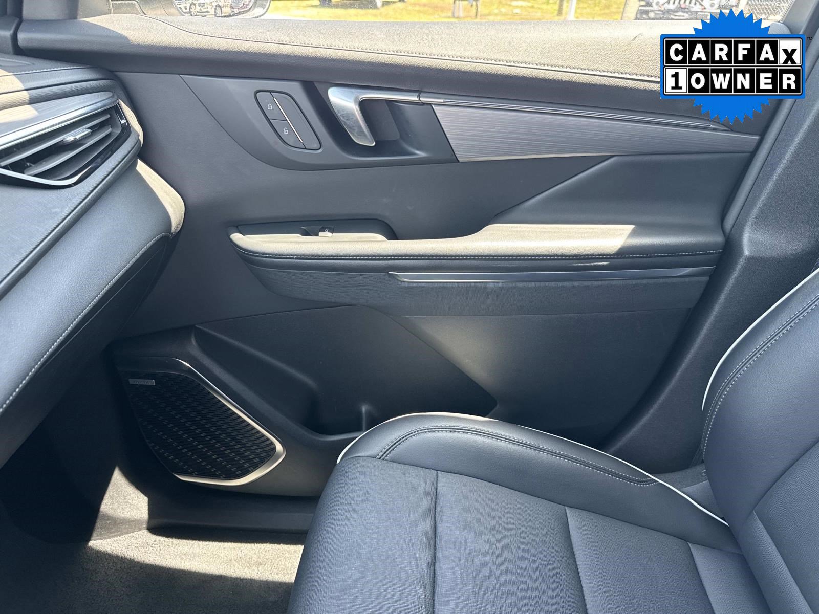 Used 2025 Buick Enclave Preferred FWD image 27
