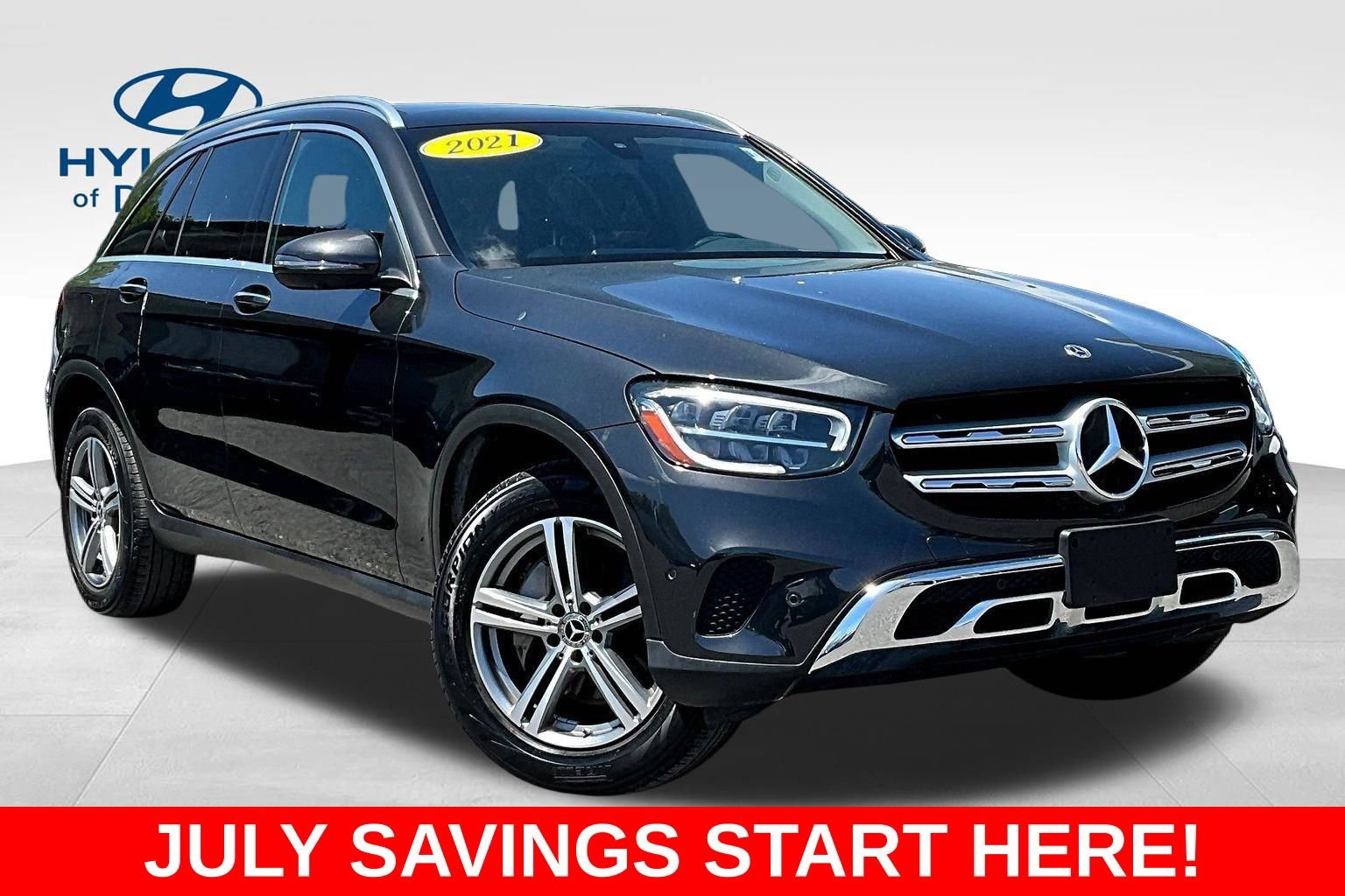 Used 2021 Mercedes-Benz GLC 300 w/ Premium Package image 3