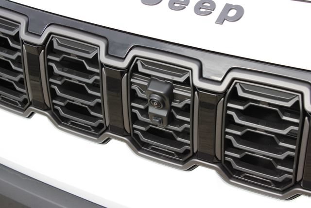 New 2026 Jeep Cherokee Overland AWD/4WD image 8