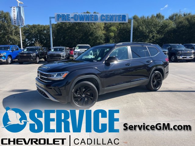 Used 2023 Volkswagen Atlas SE w/ Black Wheel Package