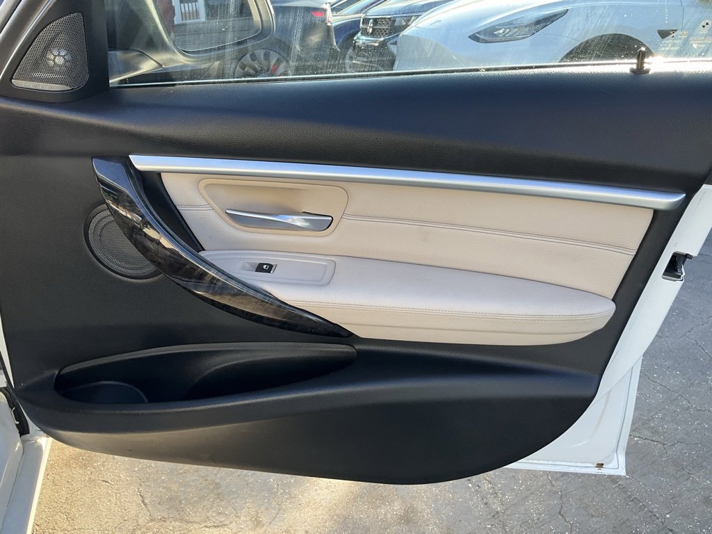 Used 2017 BMW 330e image 63