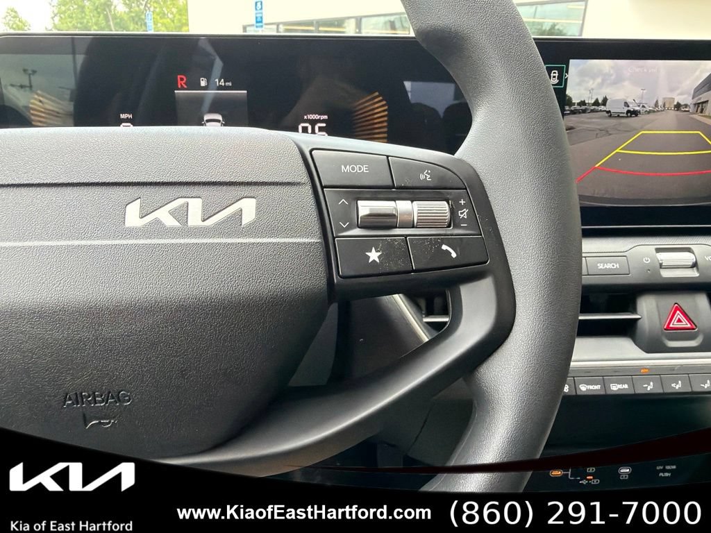 New 2026 Kia K4 FWD image 34