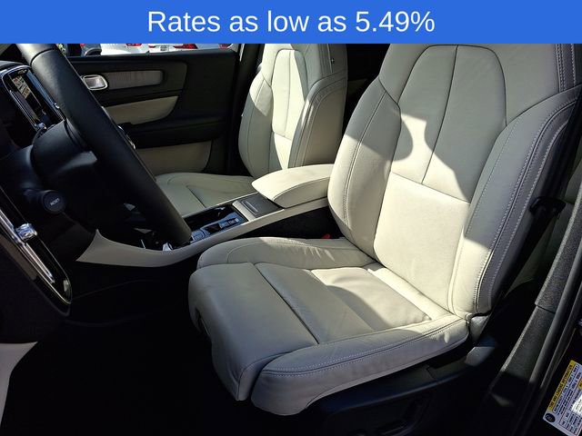 Certified 2023 Volvo XC40 B5 Plus w/ Climate Package image 16