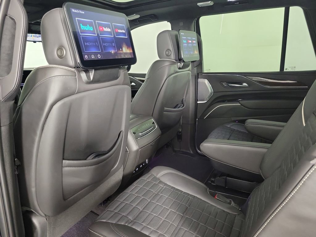 Certified 2023 Cadillac Escalade Premium Luxury Platinum image 13
