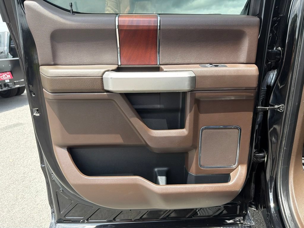 Used 2019 Ford F150 King Ranch w/ Equipment Group 601A Luxury AWD/4WD image 16