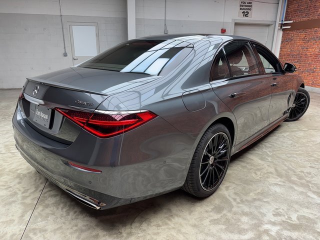 Used 2025 Mercedes-Benz S 580 4MATIC Sedan image 5