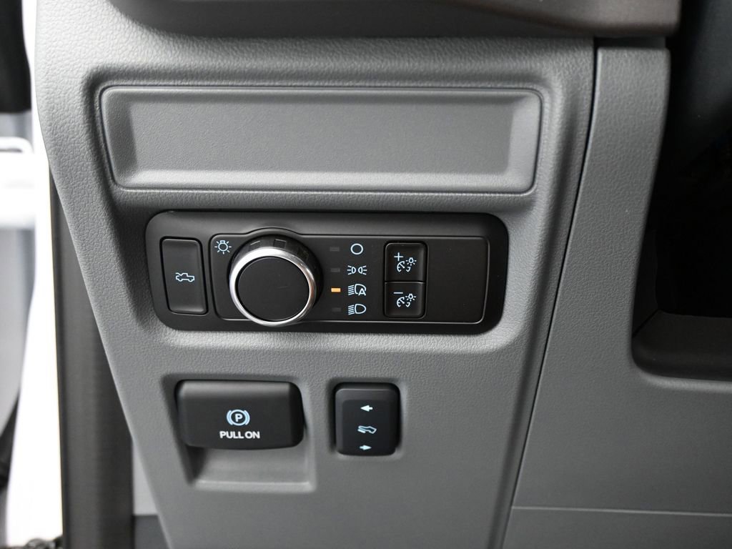 New 2025 Ford F150 Lightning XLT image 15