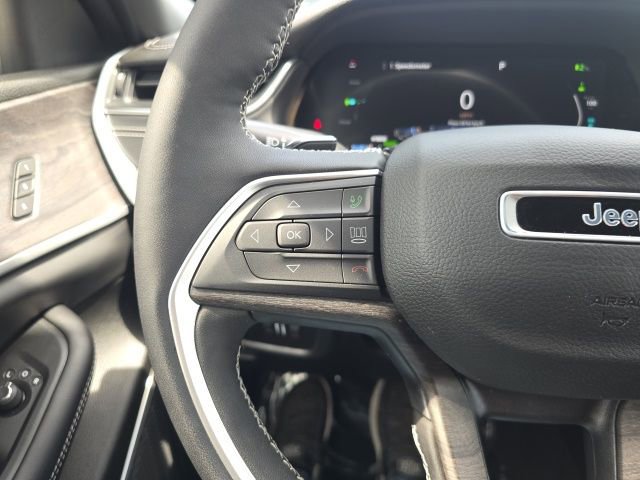 Used 2024 Jeep Grand Cherokee Limited 4xe image 13