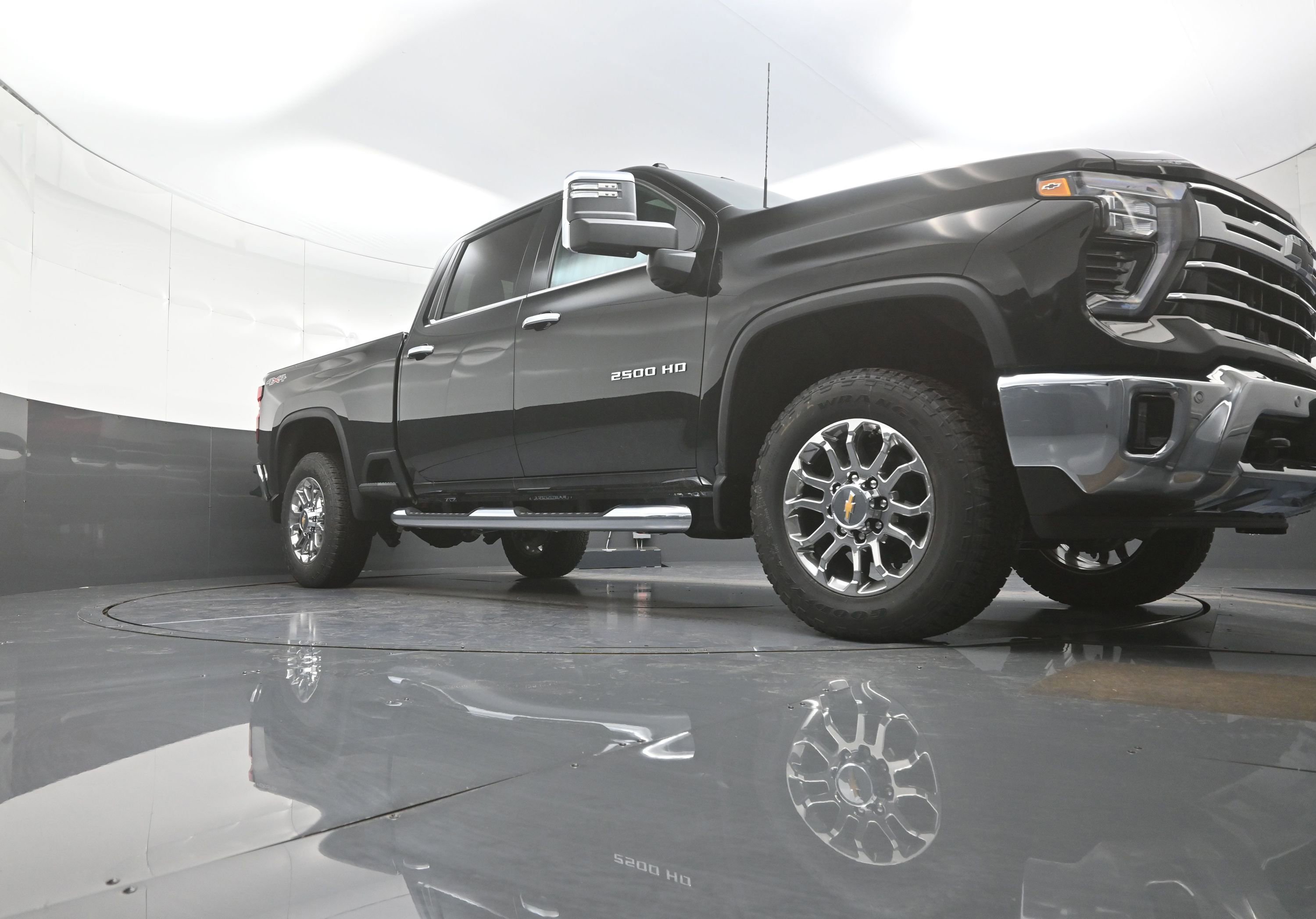 New 2026 Chevrolet Silverado 2500 LTZ w/ LTZ Convenience Package image 9