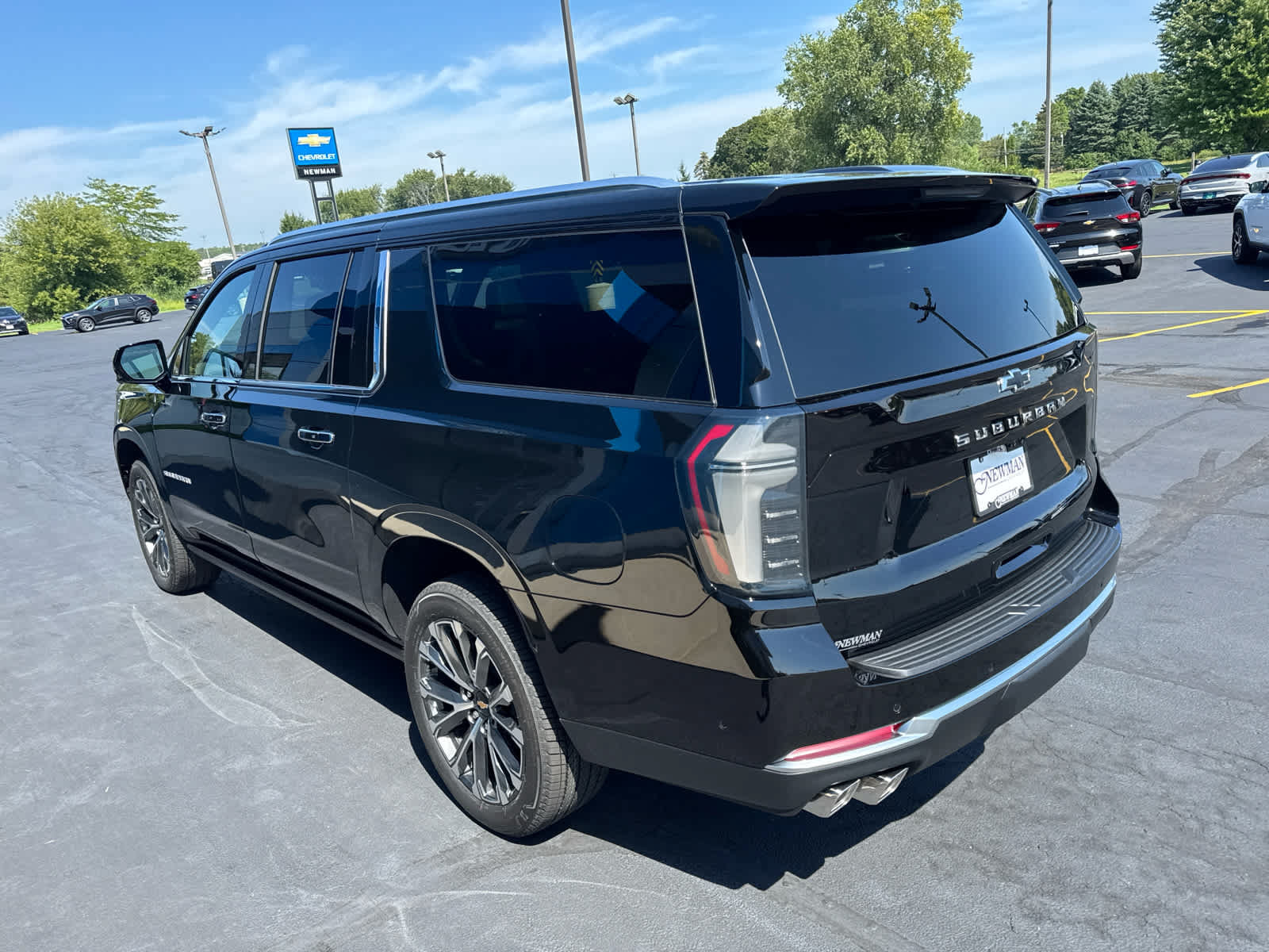 New 2026 Chevrolet Suburban High Country AWD/4WD image 7