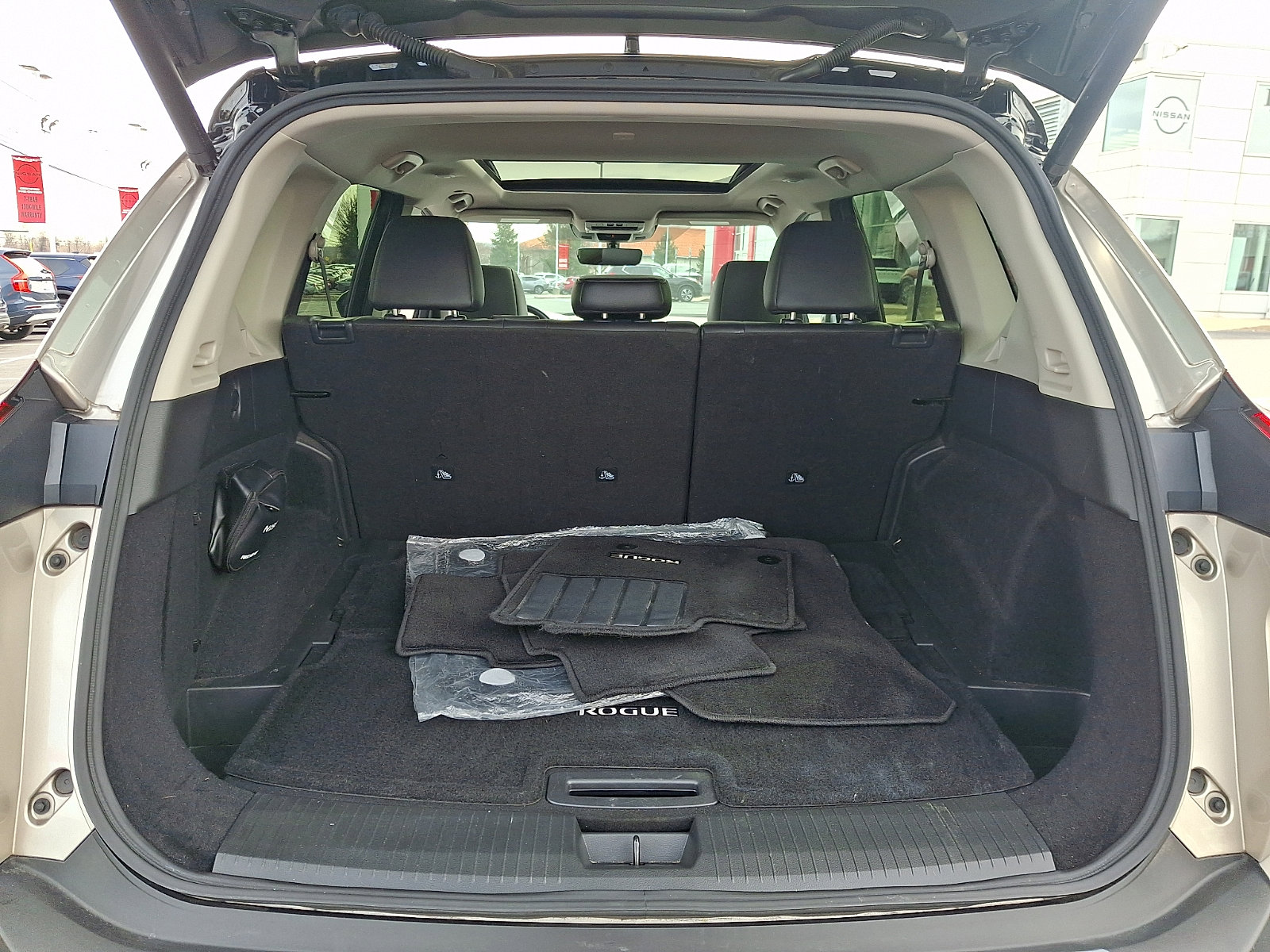 Certified 2023 Nissan Rogue SL AWD/4WD image 29