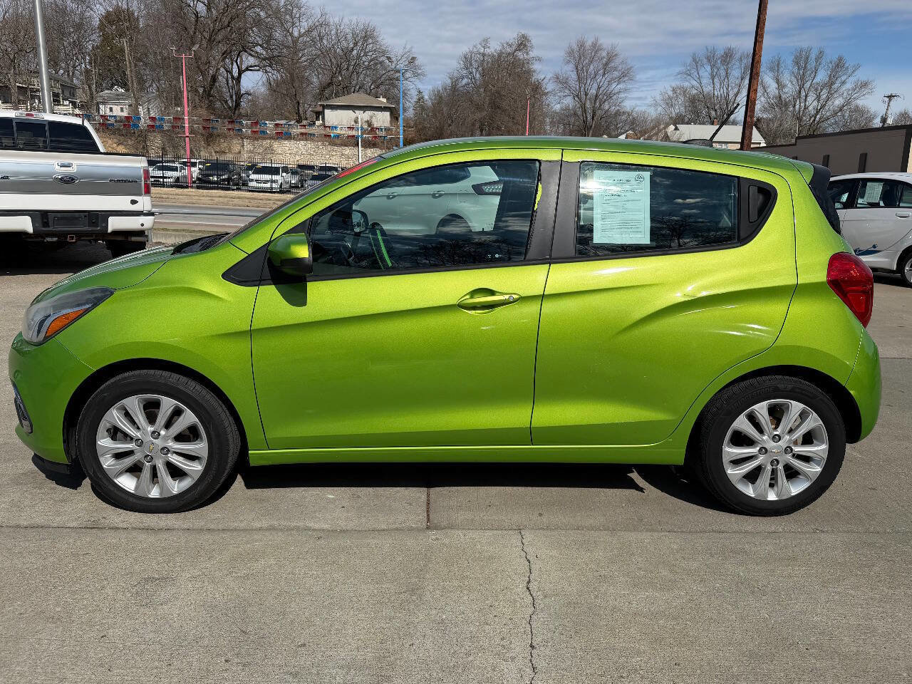 Used 2016 Chevrolet Spark LT image 4
