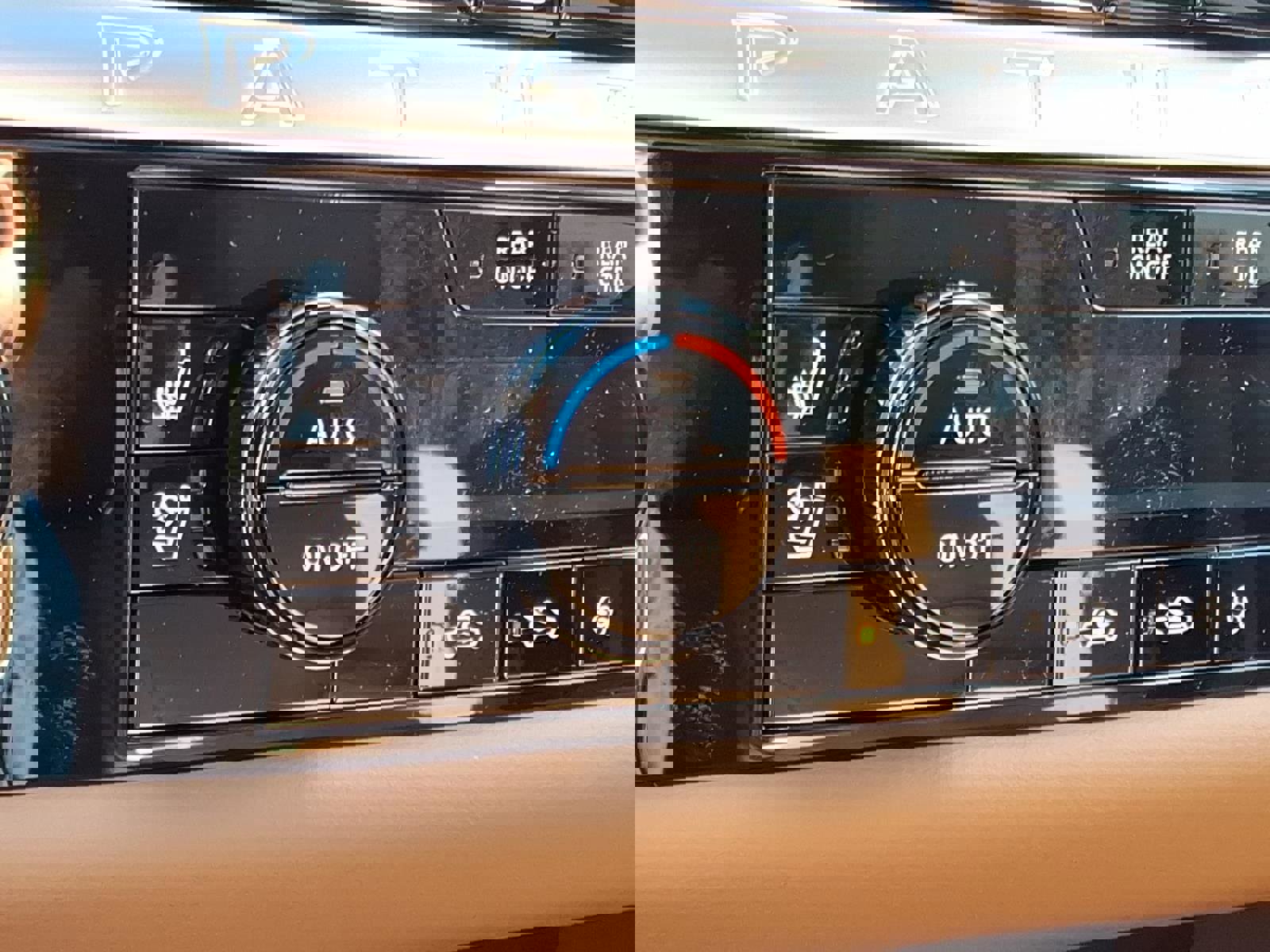 New 2026 Nissan Pathfinder Platinum image 9