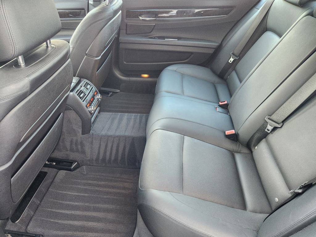 Used 2015 BMW 740Li RWD image 30