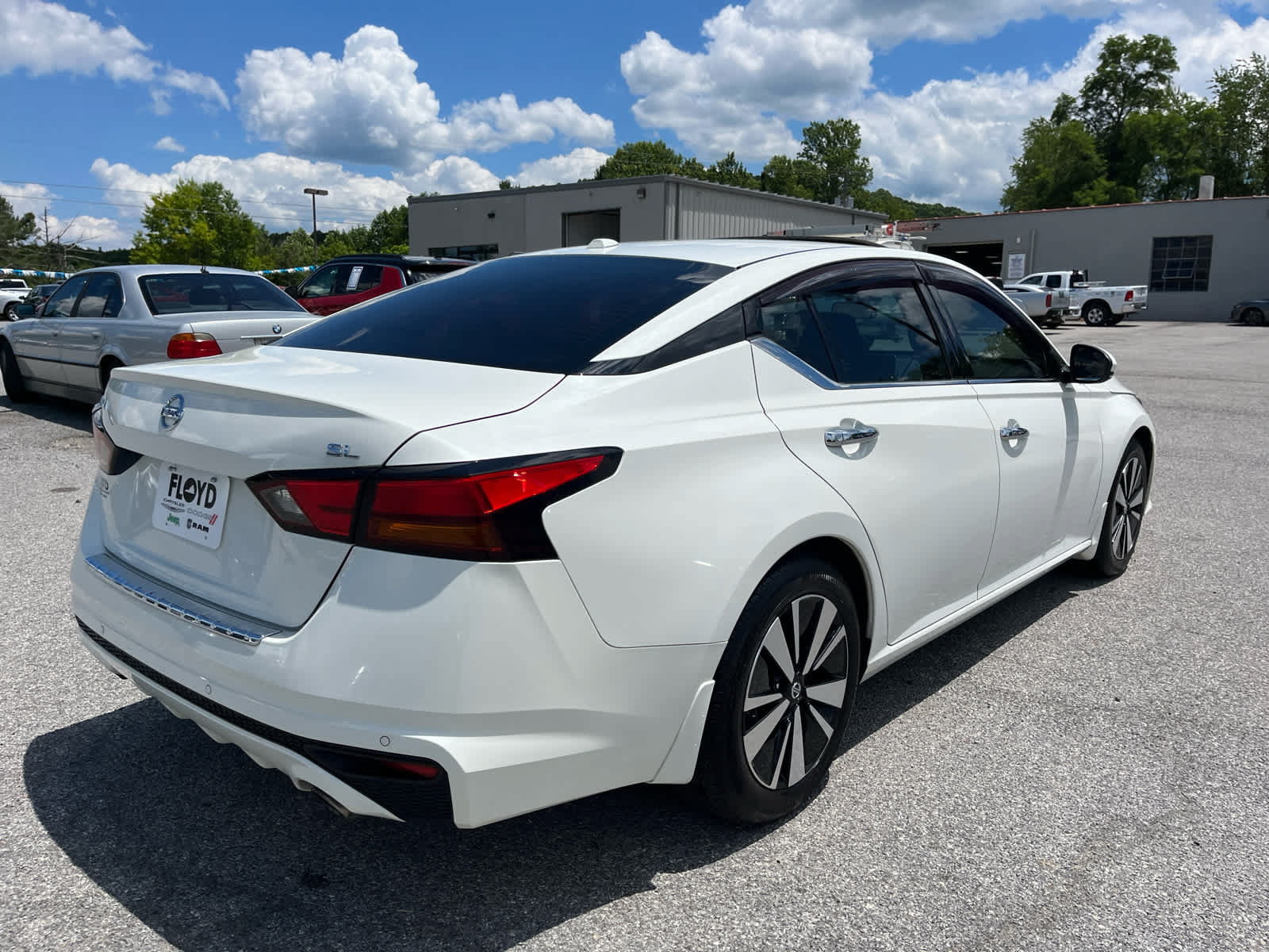Used 2021 Nissan Altima 2.5 SL FWD image 3