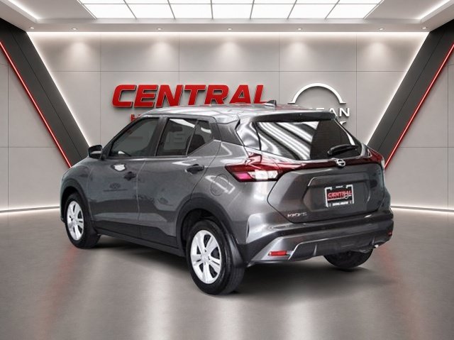 Certified 2025 Nissan Kicks Play S FWD image 3