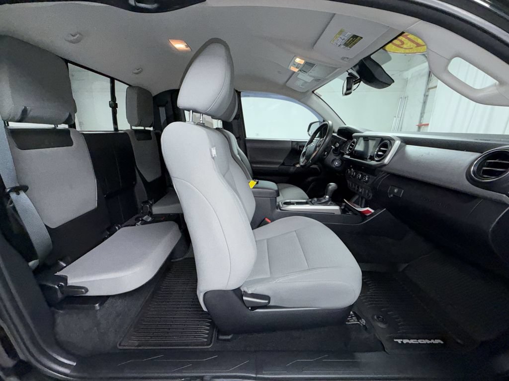 Certified 2019 Toyota Tacoma SR5 AWD/4WD image 18