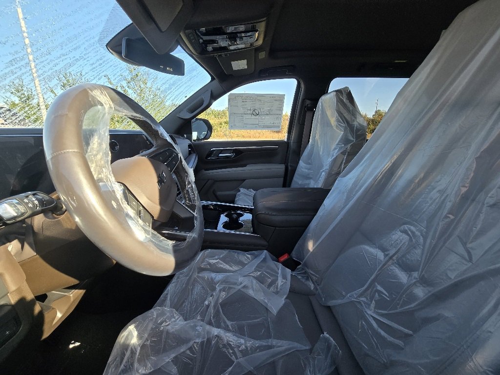 New 2026 Chevrolet Suburban Z71 w/ Comfort Package image 4