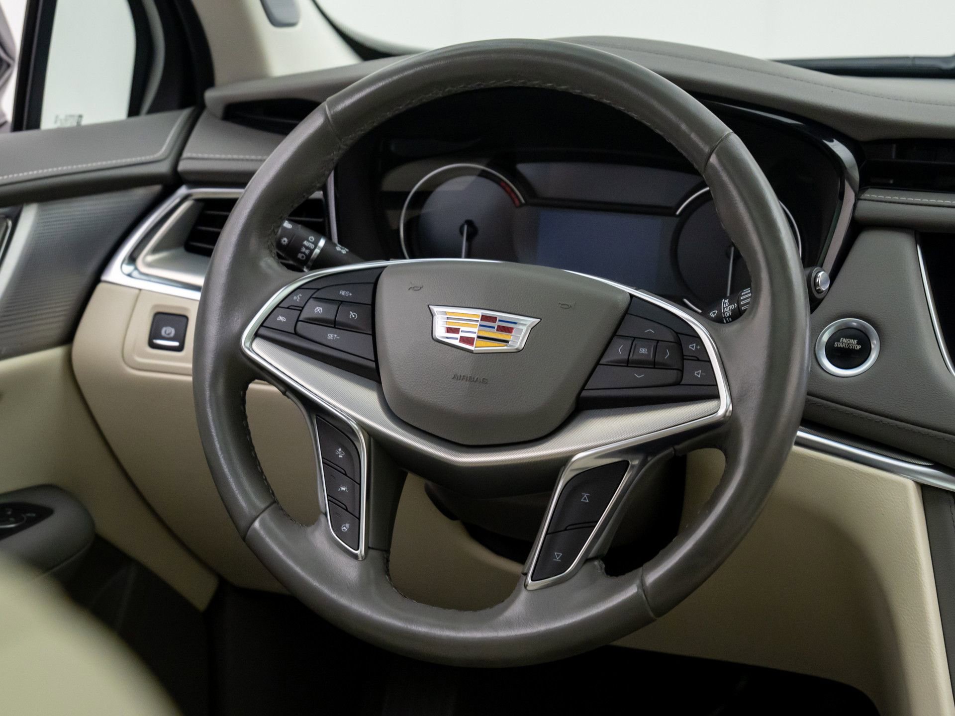 Certified 2022 Cadillac XT5 Premium Luxury w/ LPO, Floor Liner Package image 12