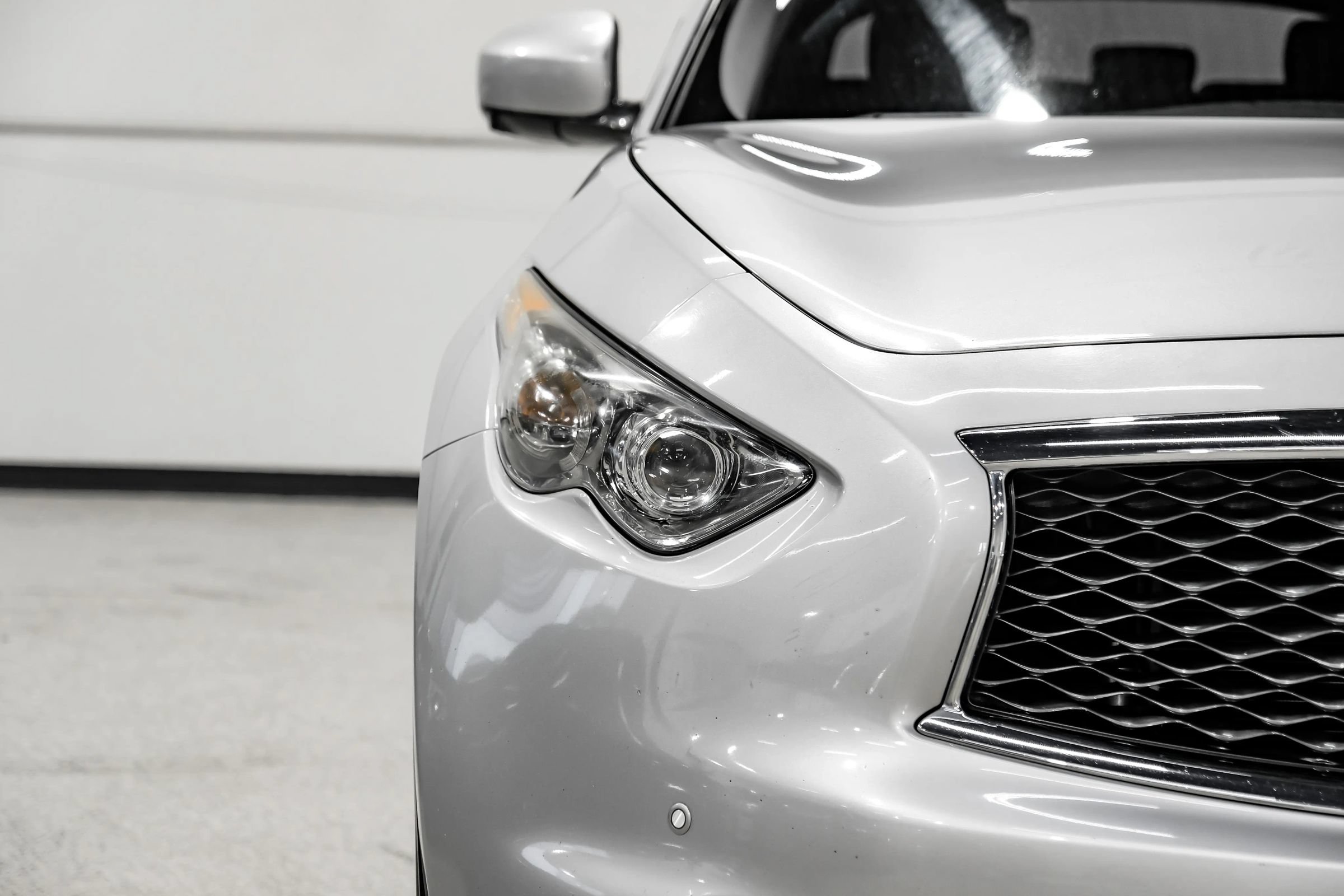 Used 2017 INFINITI QX70 AWD w/ Premium Package image 60