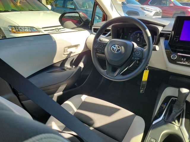 Used 2026 Toyota Corolla LE image 7