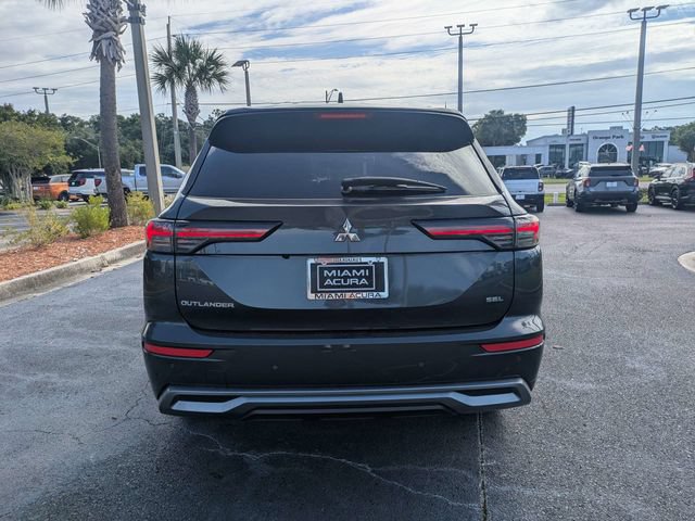 Used 2025 Mitsubishi Outlander SEL FWD image 4