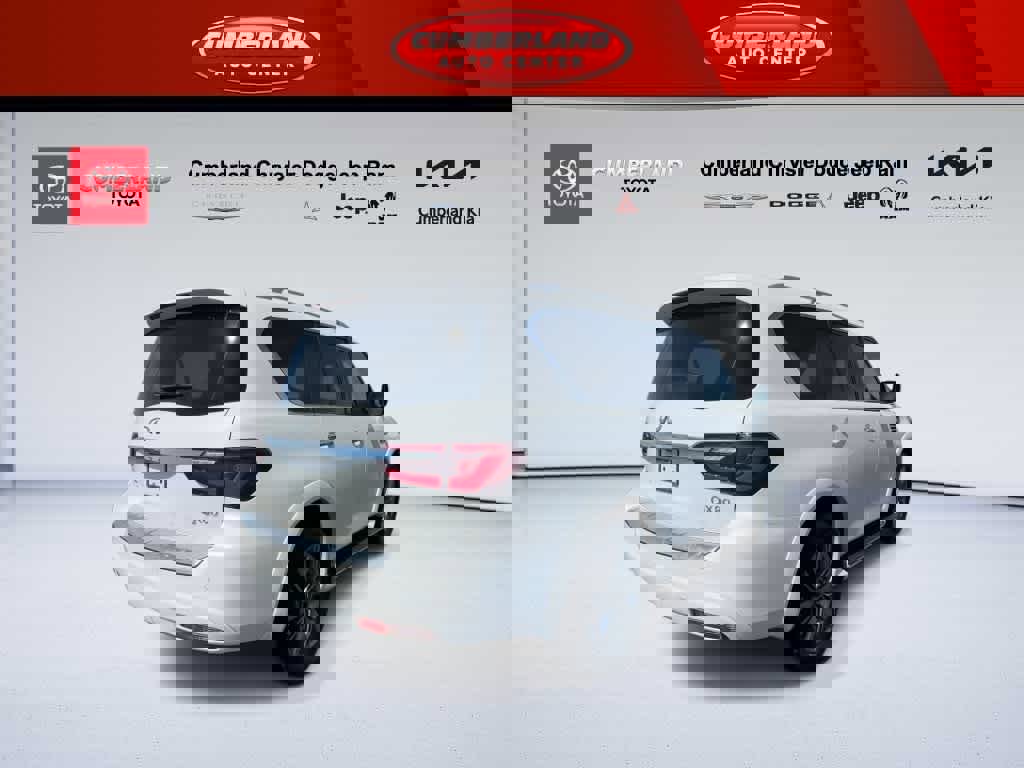 Used 2024 INFINITI QX80 Luxe image 8