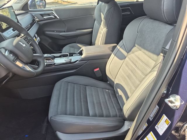 New 2026 Mitsubishi Outlander SE FWD image 15