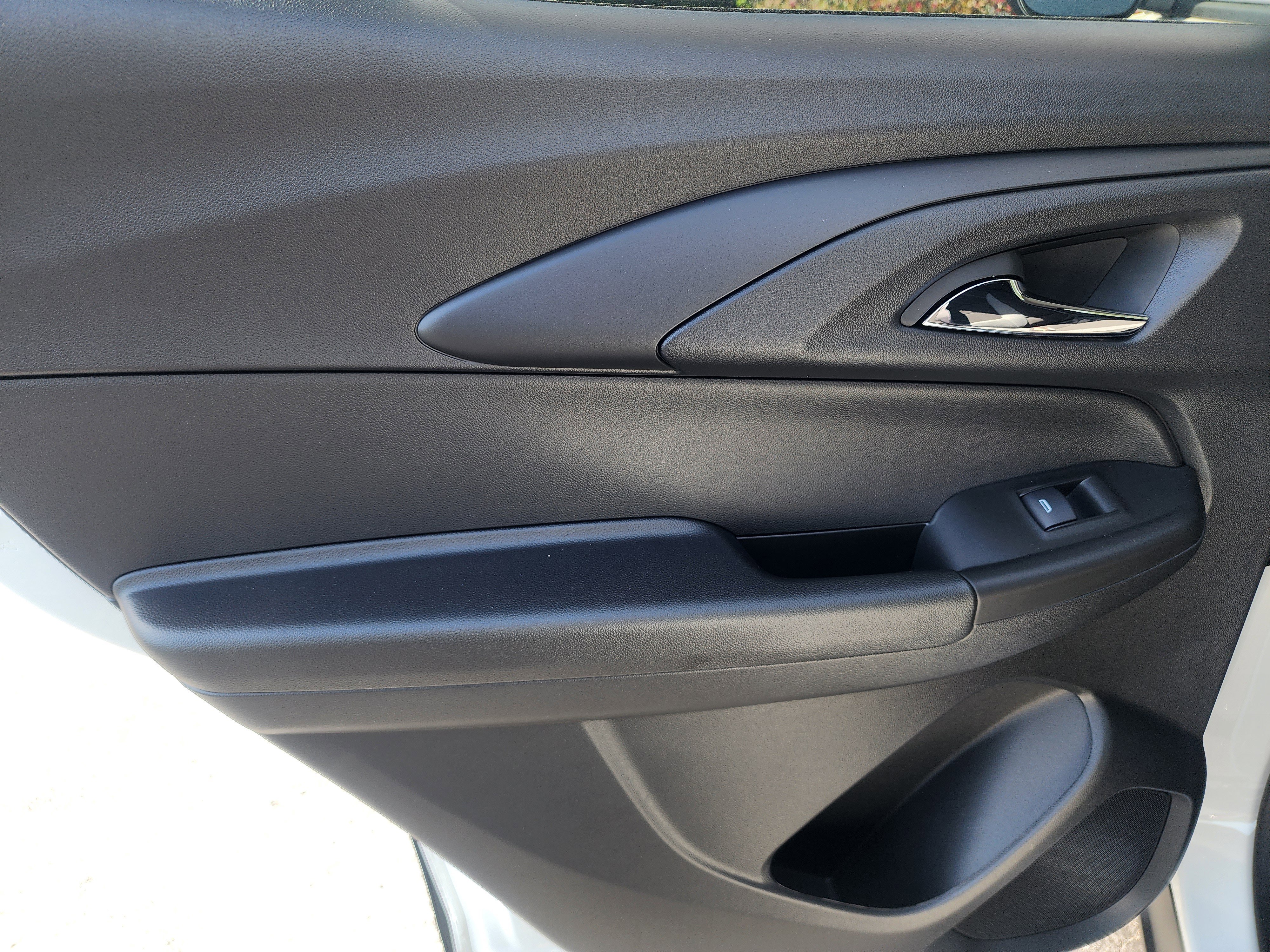 New 2025 Chevrolet TrailBlazer LT w/ Convenience Package image 16